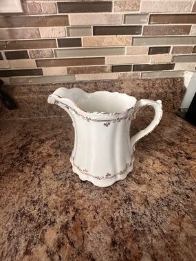 HTF Antique Homer Laughlin Hudson Small Creamer / Milk Pitcher Gold Shabby Chic